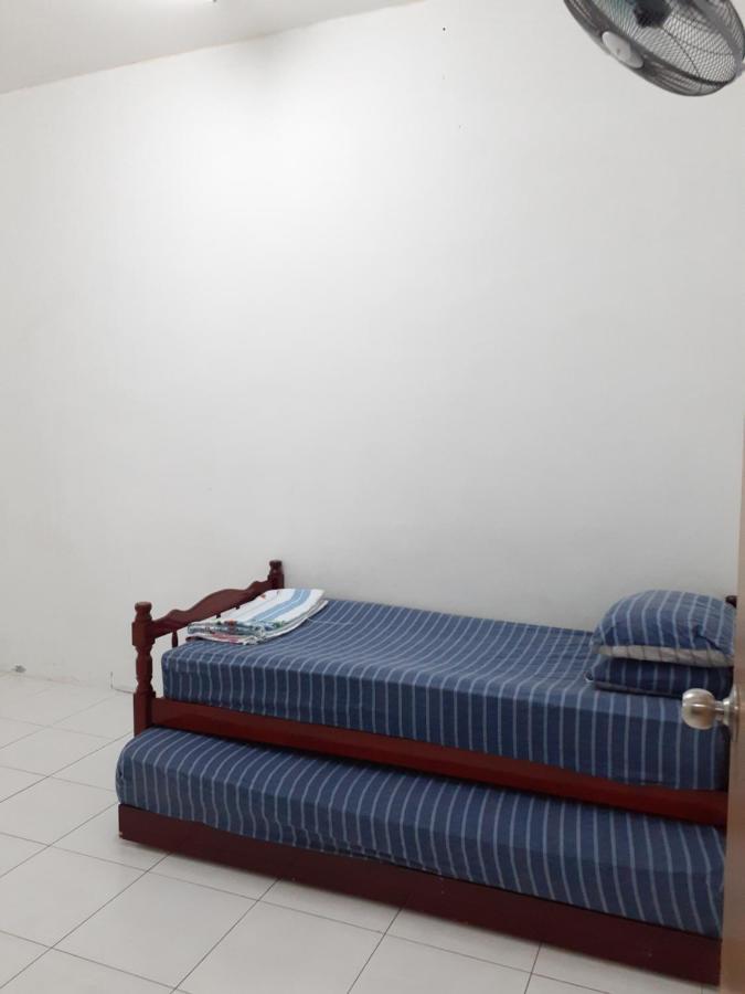 Homestay Bukit Kayu Hitam With 3 Bedrooms Not Sharing Free Wifi Экстерьер фото